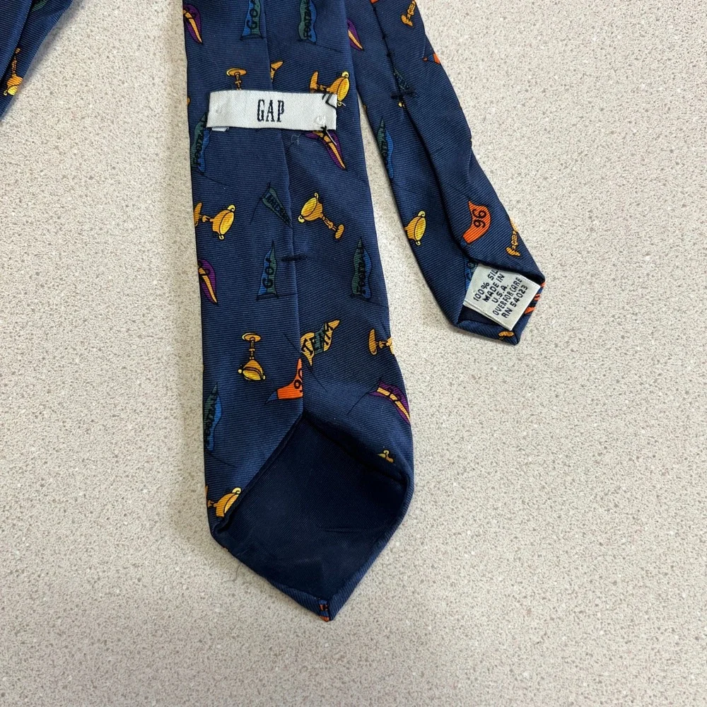 Vintage Kids 1996 Gap‎ Navy Blue Trophy Pennant Tie 2.5